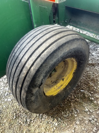 Photo of 2013 John Deere 3975