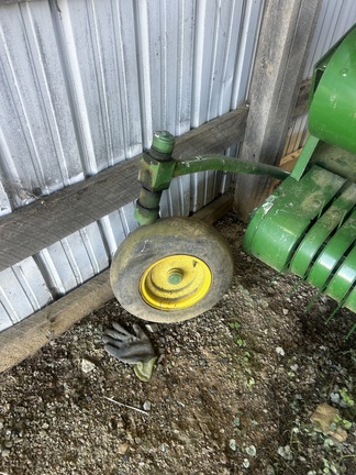 Photo of 2013 John Deere 3975