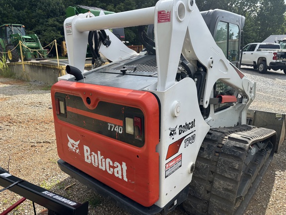 2018 Bobcat T740