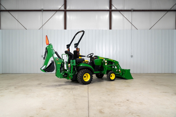 New In-Stock 2026 John Deere 1025R Compact Utility Tractors at Koenig Equipment in Lebanon, OH - Photo1