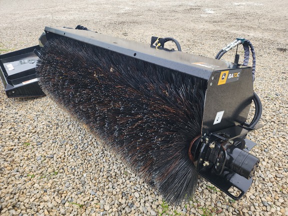 2023 John-Deere BA72C