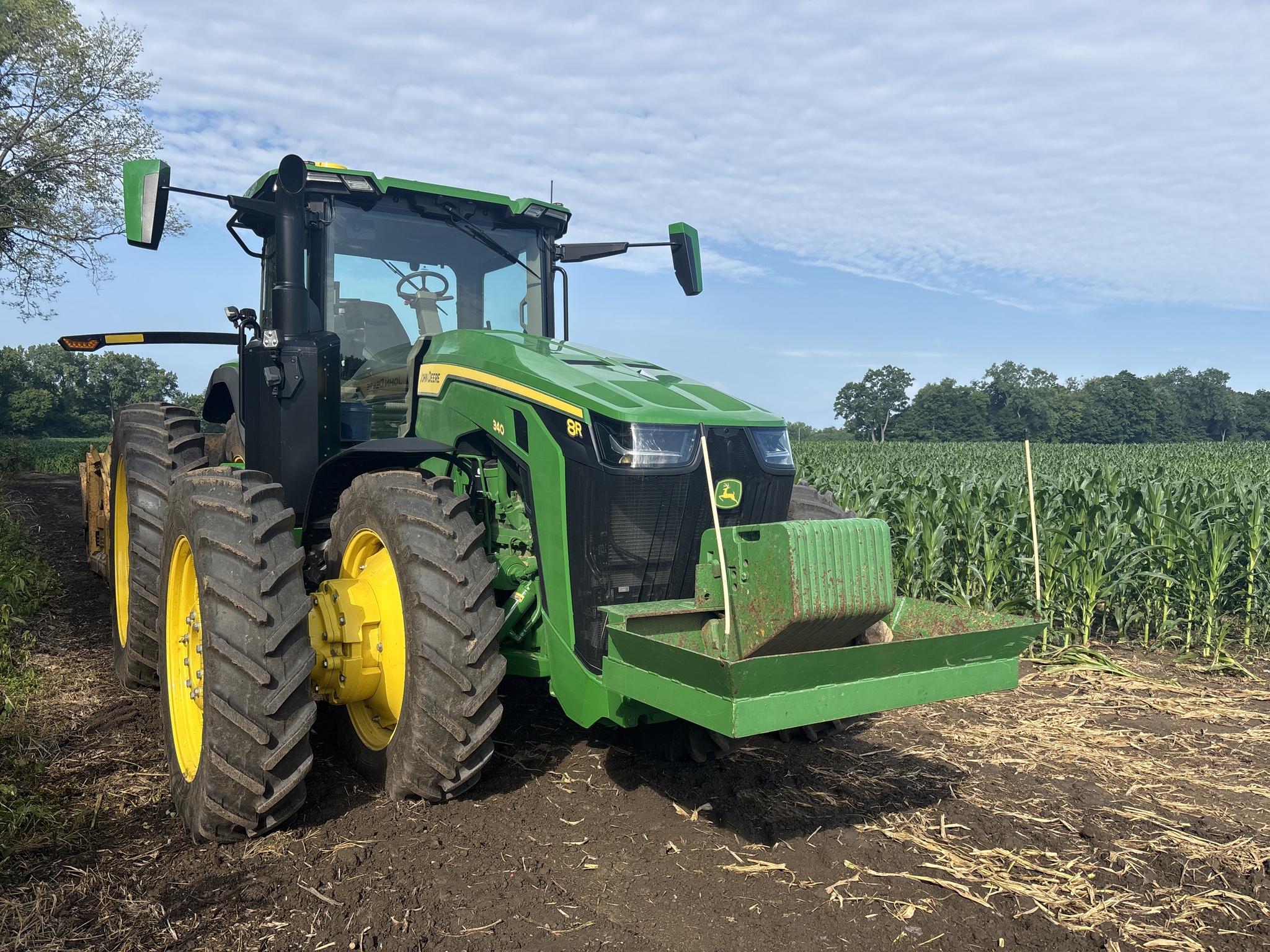 Used 2026 John Deere 8R 340 Row Crop Tractors at Koenig Equipment in Urbana, OH - PhotoXL2