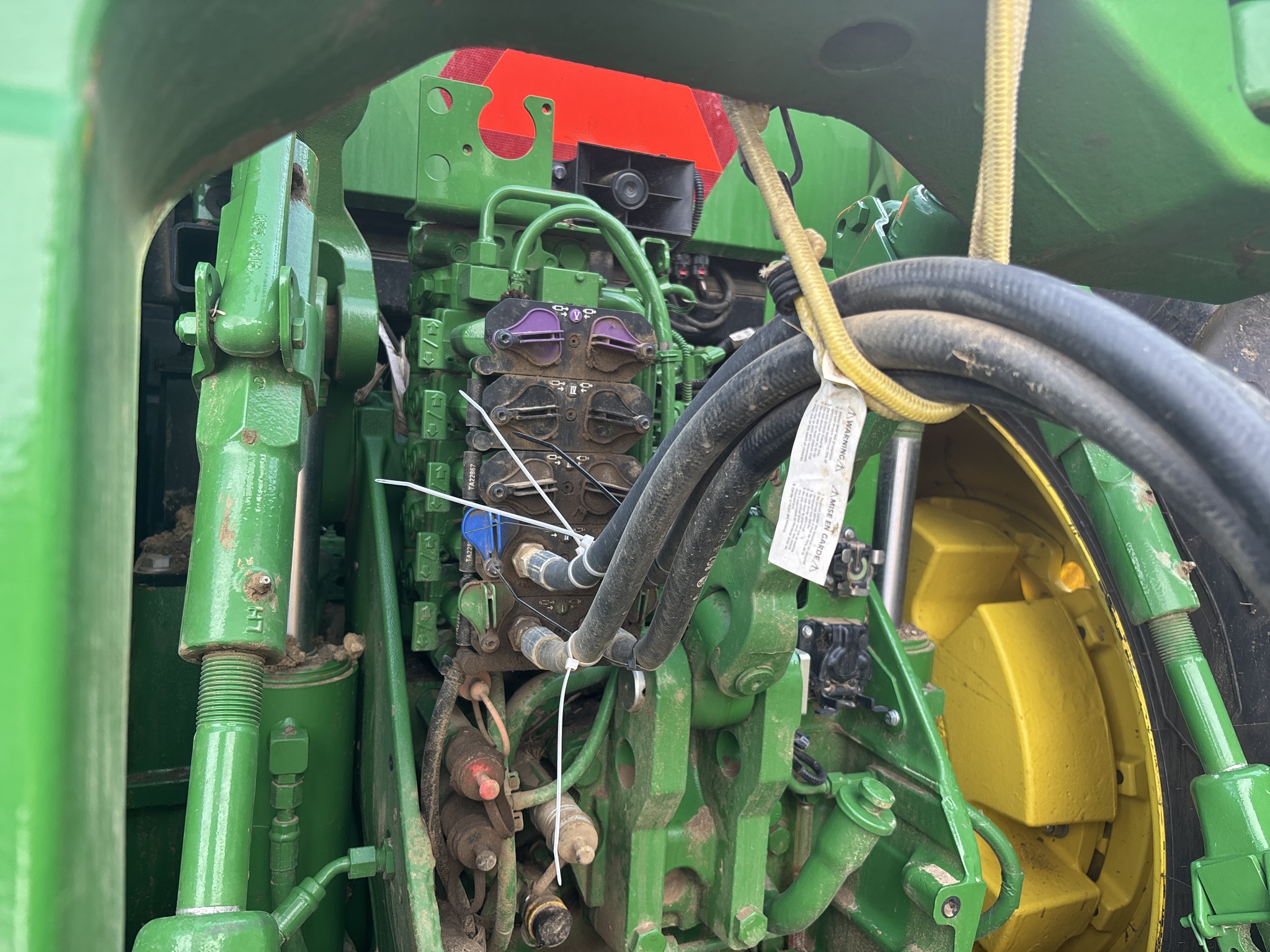 Used 2026 John Deere 8R 340 Row Crop Tractors at Koenig Equipment in Urbana, OH - PhotoXL8