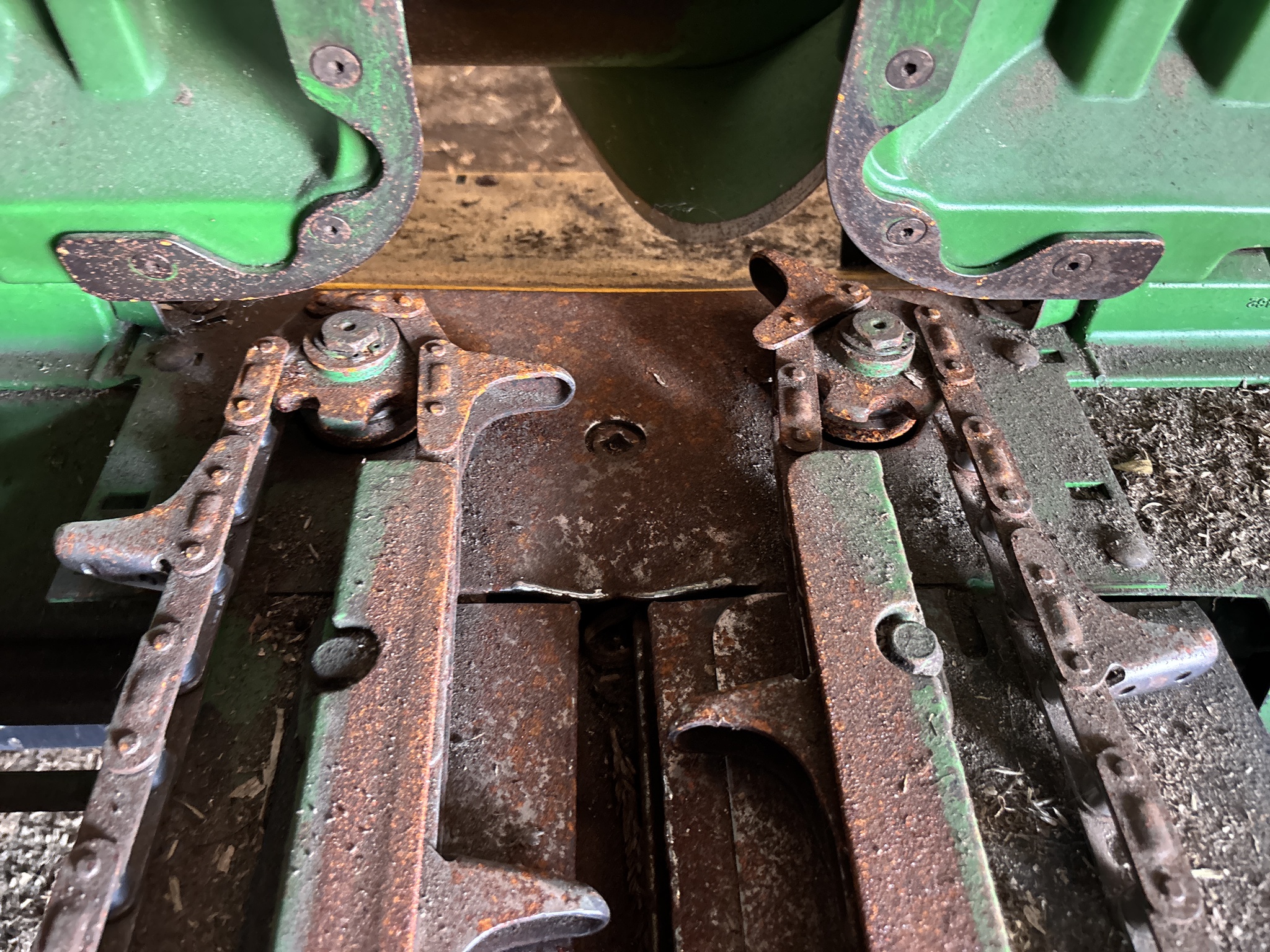 Used 1999 John Deere 893 Corn and Row Crop headers at Koenig Equipment in Anna, OH - PhotoXL11