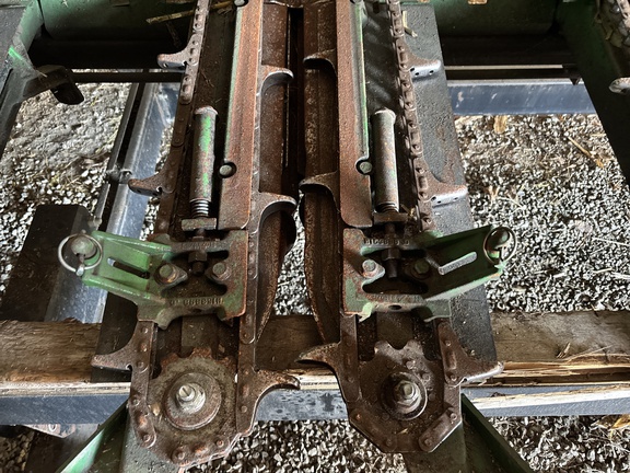 Used 1999 John Deere 893 Corn and Row Crop headers at Koenig Equipment in Anna, OH - Photo12