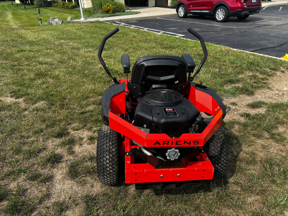 Used 2025 Ariens Edge 34 Briggs Zero Turn Mowers at Koenig Equipment in Tipp City, OH - Photo3