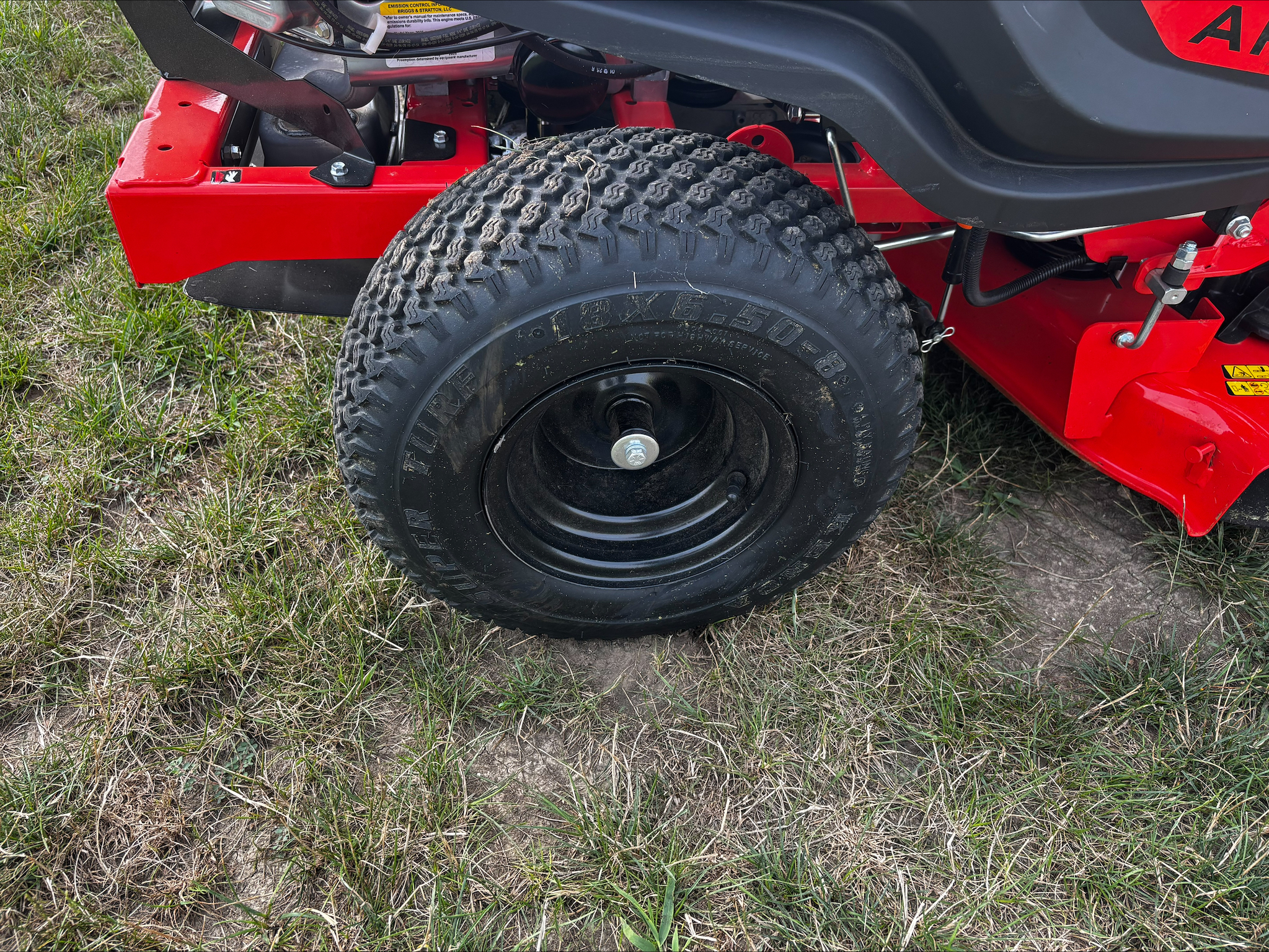Used 2025 Ariens Edge 34 Briggs Zero Turn Mowers at Koenig Equipment in Tipp City, OH - PhotoXL16