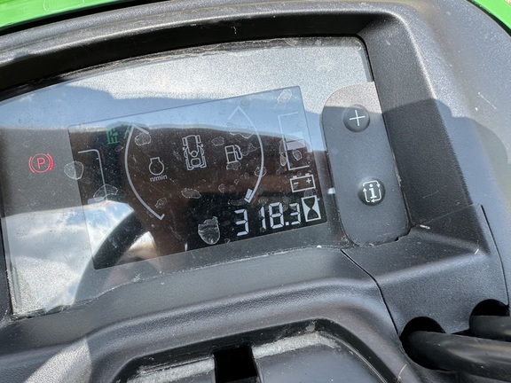 2024 John Deere X734 - Photo6