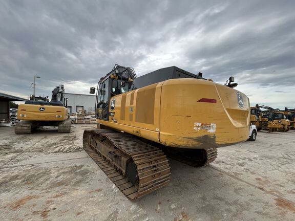 2024 John Deere 350P