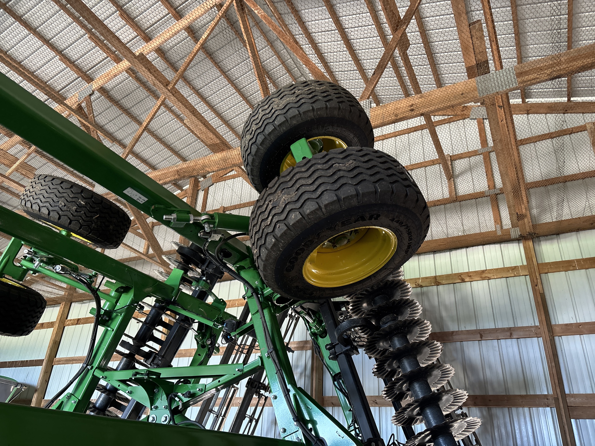 Used 2026 John Deere 2660VT Vertical Tillage at Koenig Equipment in Urbana, OH - PhotoXL10