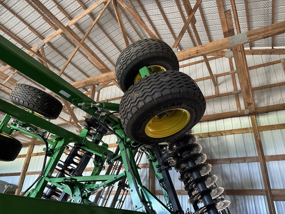 Used 2026 John Deere 2660VT Vertical Tillage at Koenig Equipment in Urbana, OH - Photo10