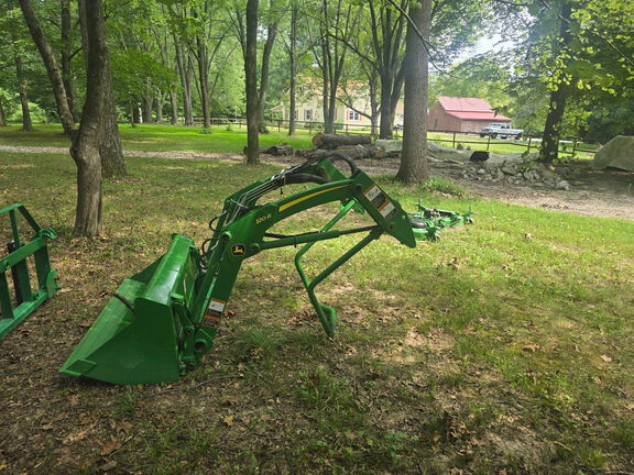 Photo of 2019 John Deere 1025R