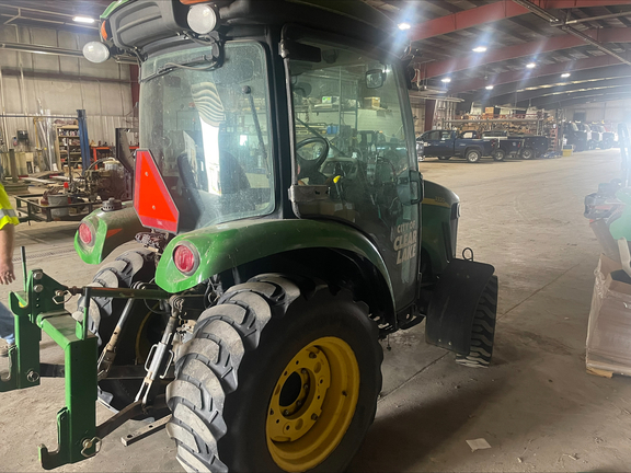 2011 John Deere 3320 - Photo2