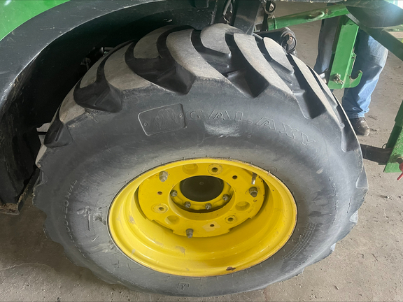 2011 John Deere 3320 - Photo5