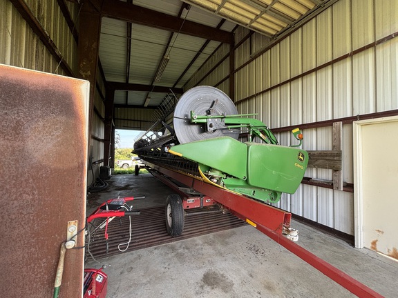 Used 2013 John Deere 635FD Combine Platforms at Koenig Equipment in Oxford, OH - Photo7