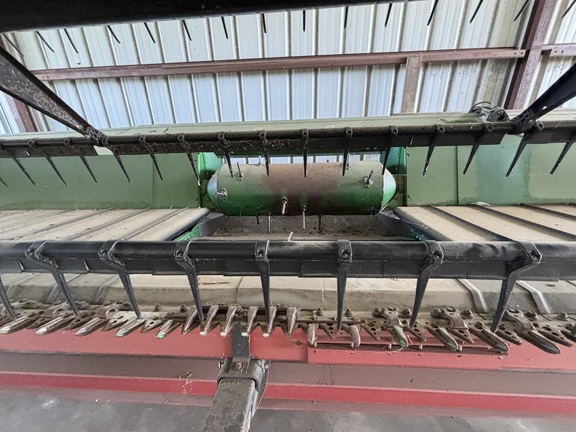 Used 2013 John Deere 635FD Combine Platforms at Koenig Equipment in Oxford, OH - Photo8