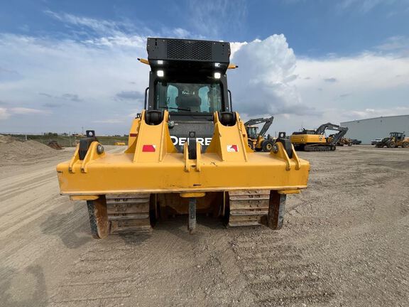 2022 John Deere 750L