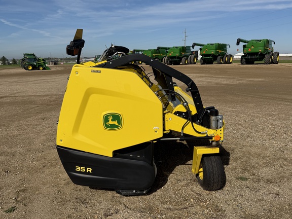 2026 John Deere 35R - Photo2