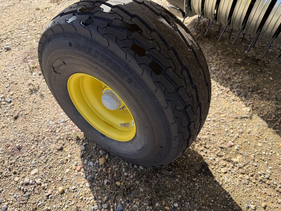 2026 John Deere 35R - Photo11
