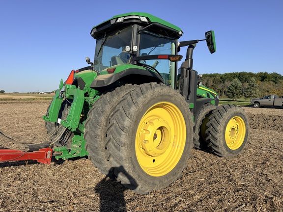 Photo of 2022 John Deere 8R 410
