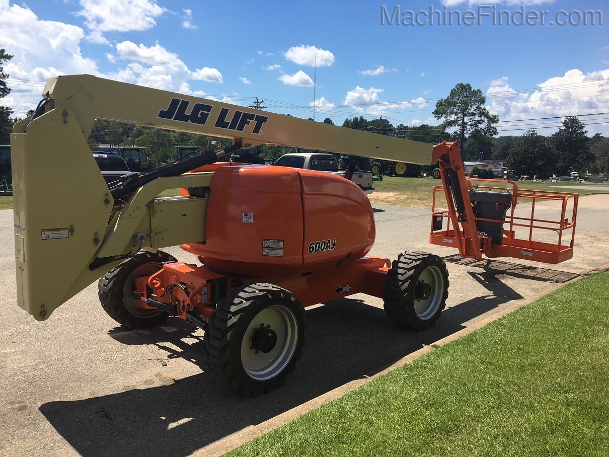 2011 JLG 600AJ Image 4