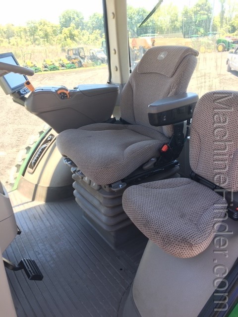 2018 John Deere 8370R Image 6