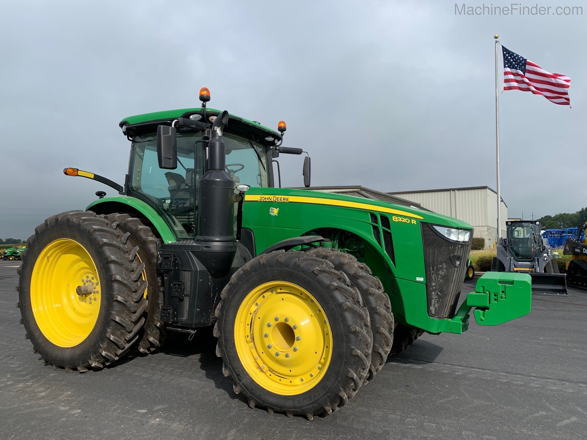 2018 John Deere 8320R Image 2