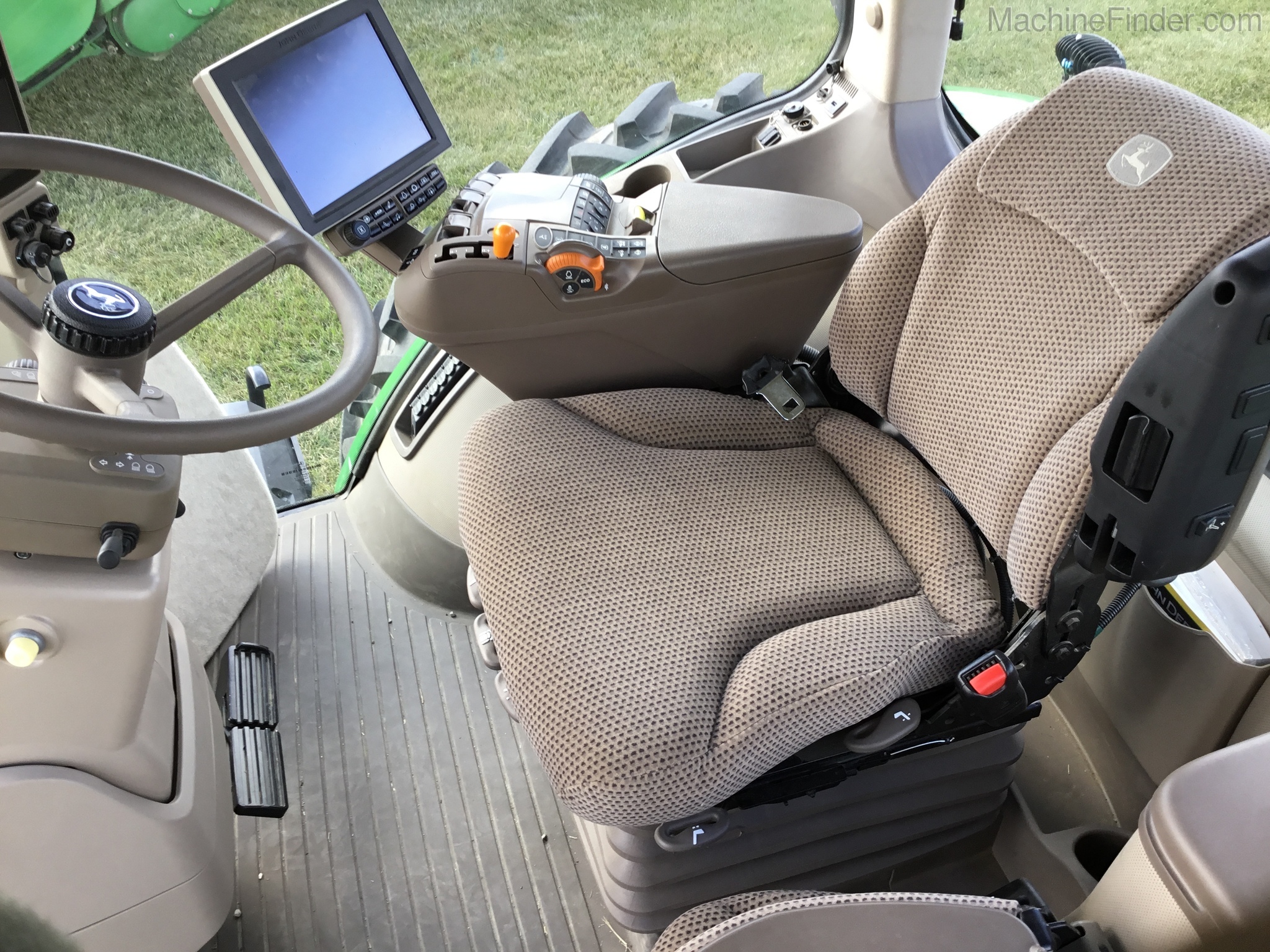 2018 John Deere 8295R Image 8