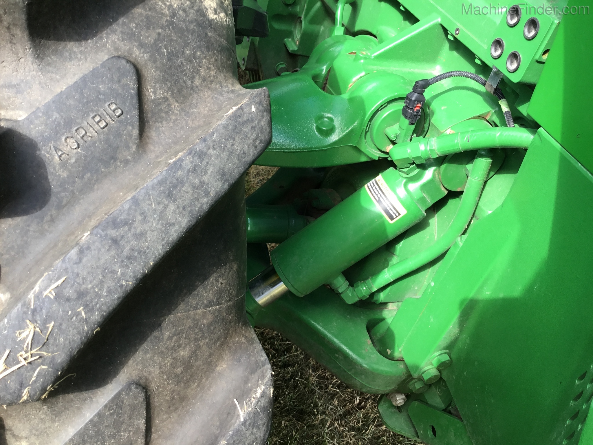 2018 John Deere 8295R Image 12