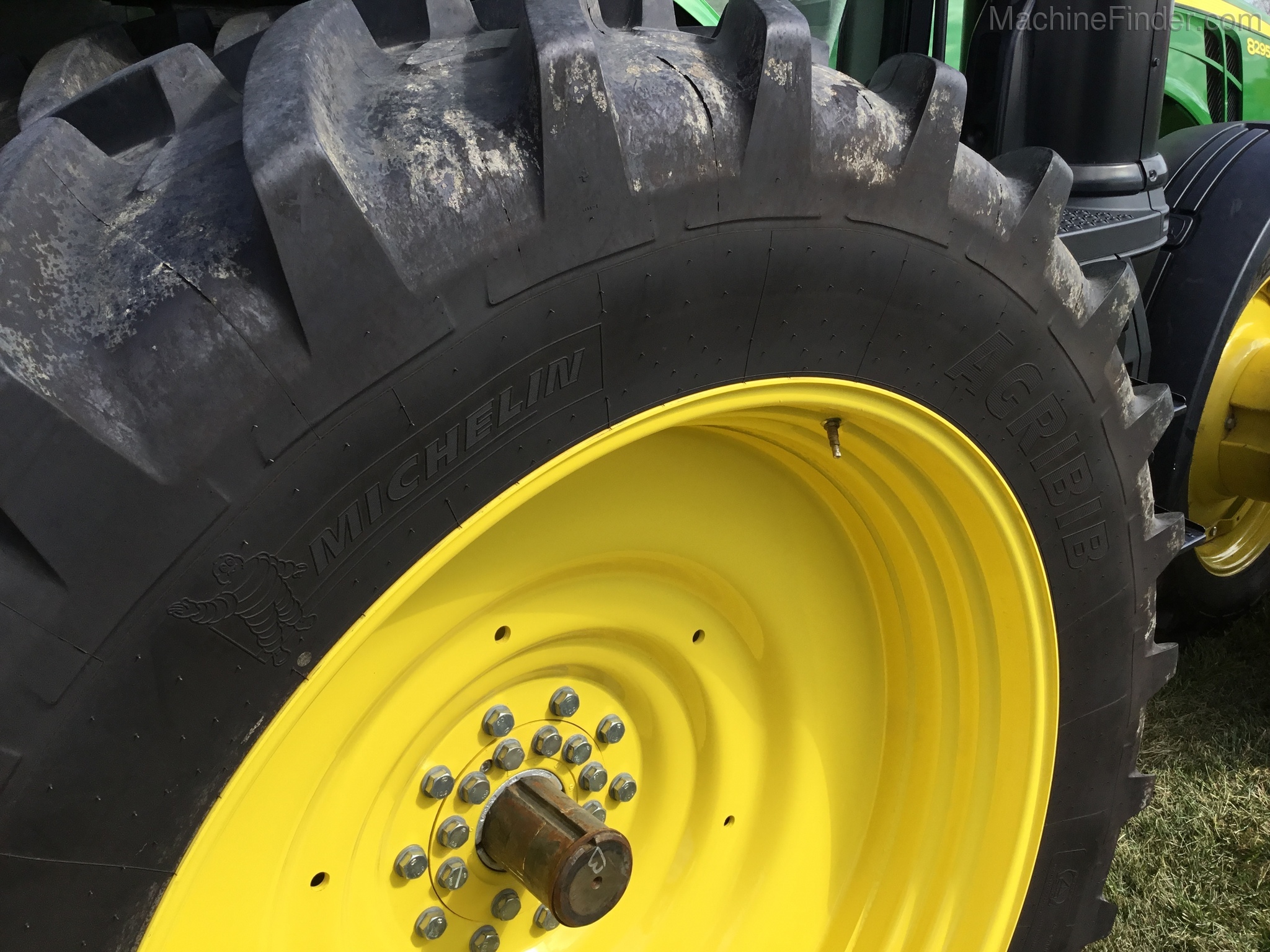 2018 John Deere 8295R Image 11