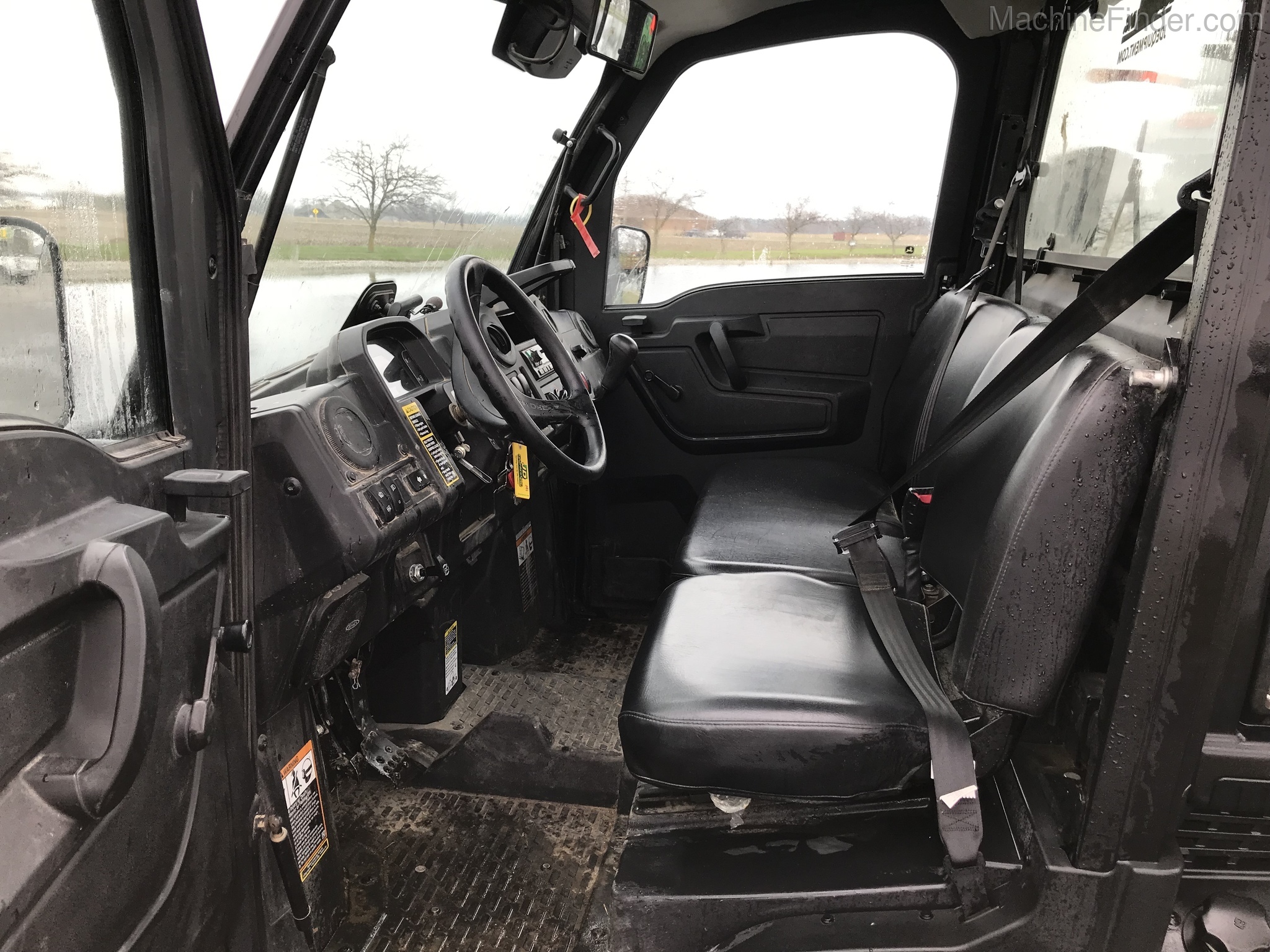 2018 John Deere XUV 835M Image 14