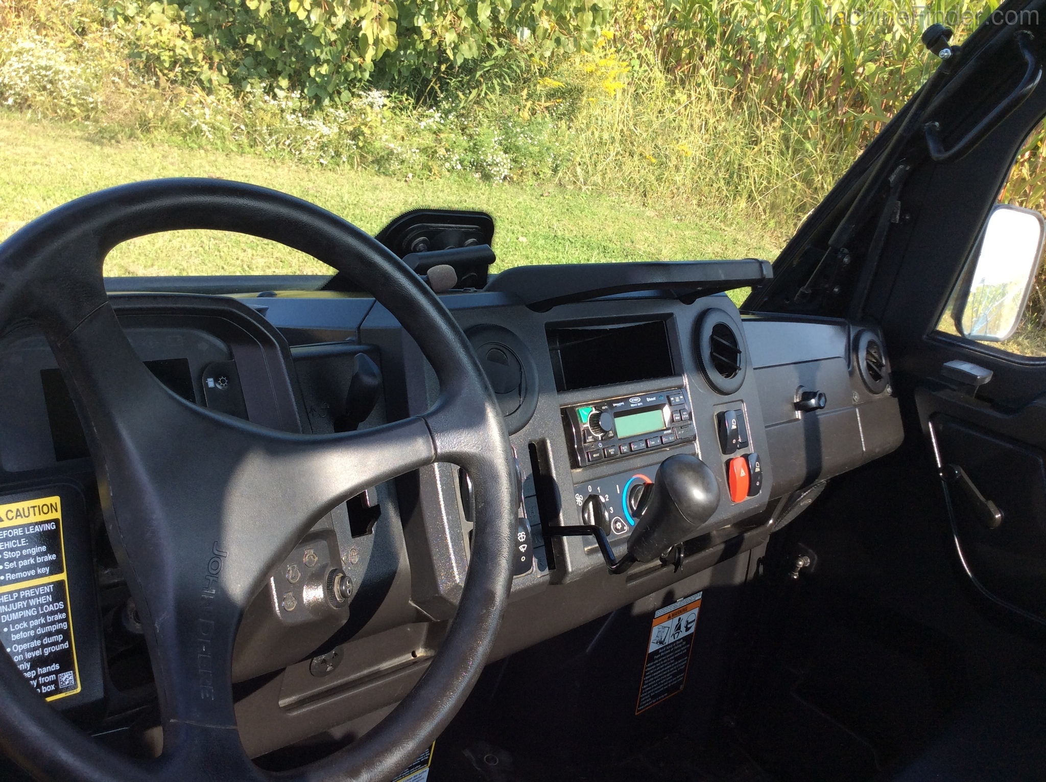 2018 John Deere XUV 835M Image 12