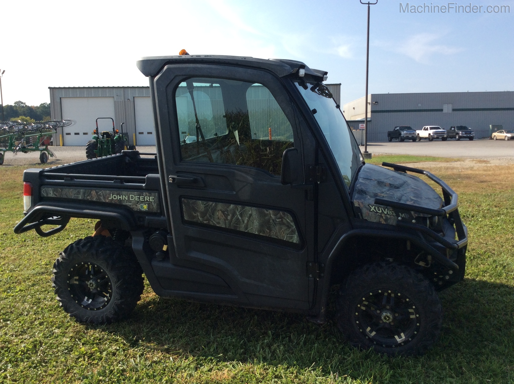 2018 John Deere XUV 835M Image 6