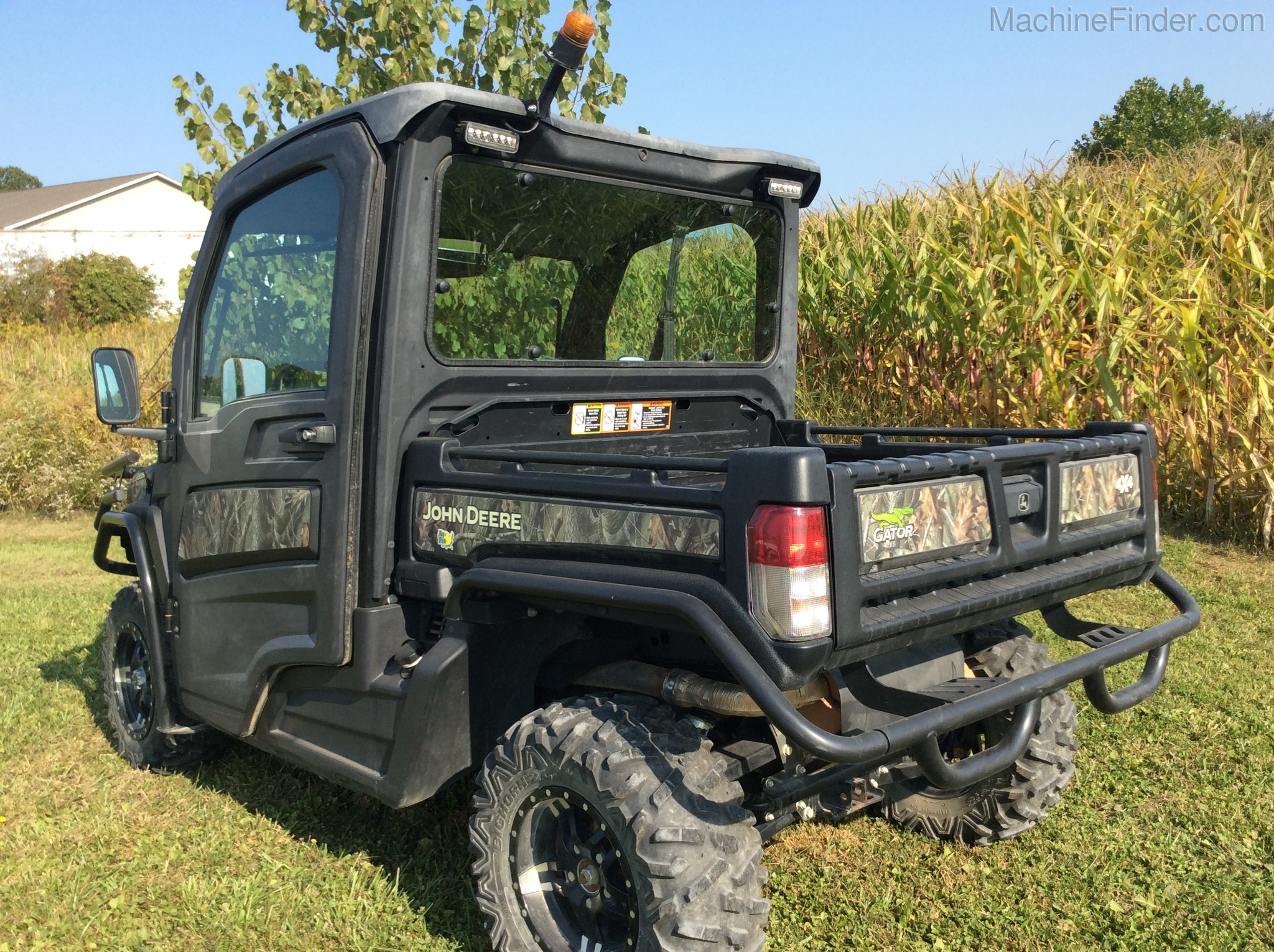 2018 John Deere XUV 835M Image 5