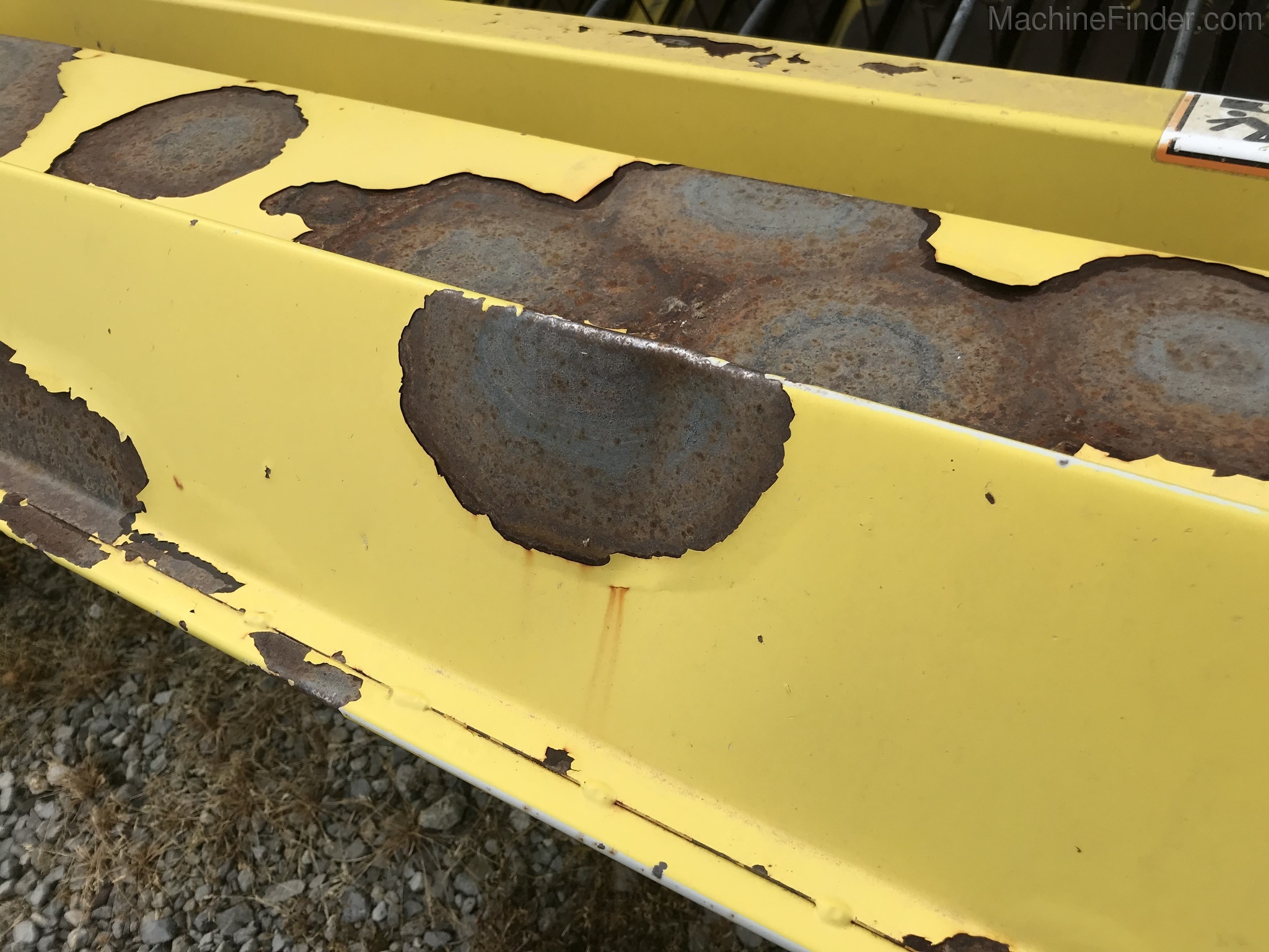 2011 John Deere 640C Image 16