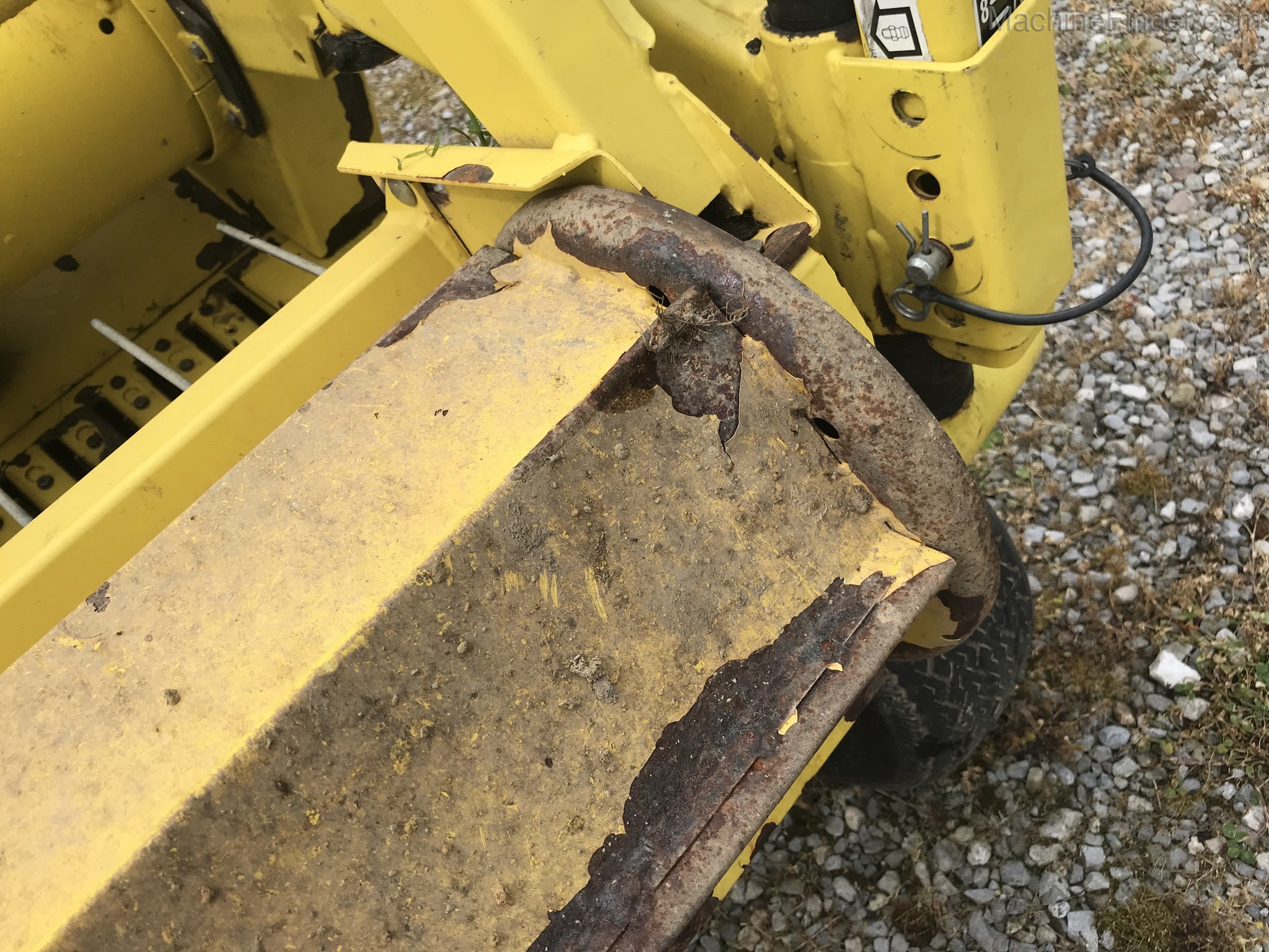 2011 John Deere 640C Image 17