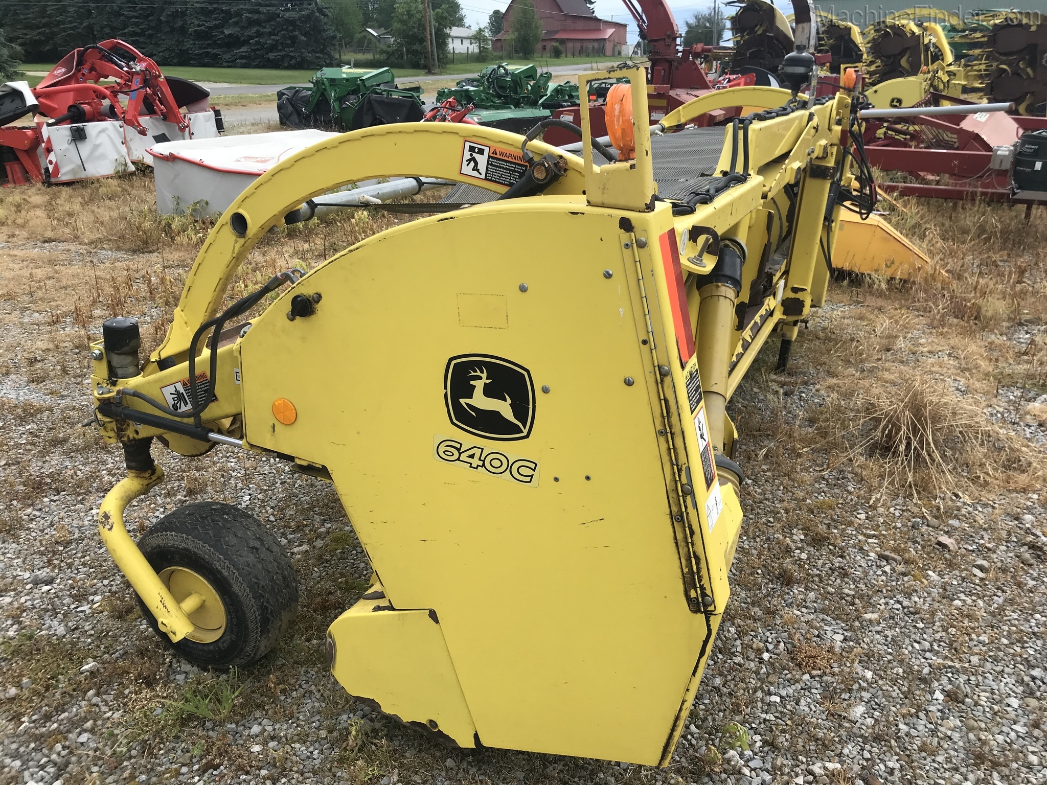 2011 John Deere 640C Image 18