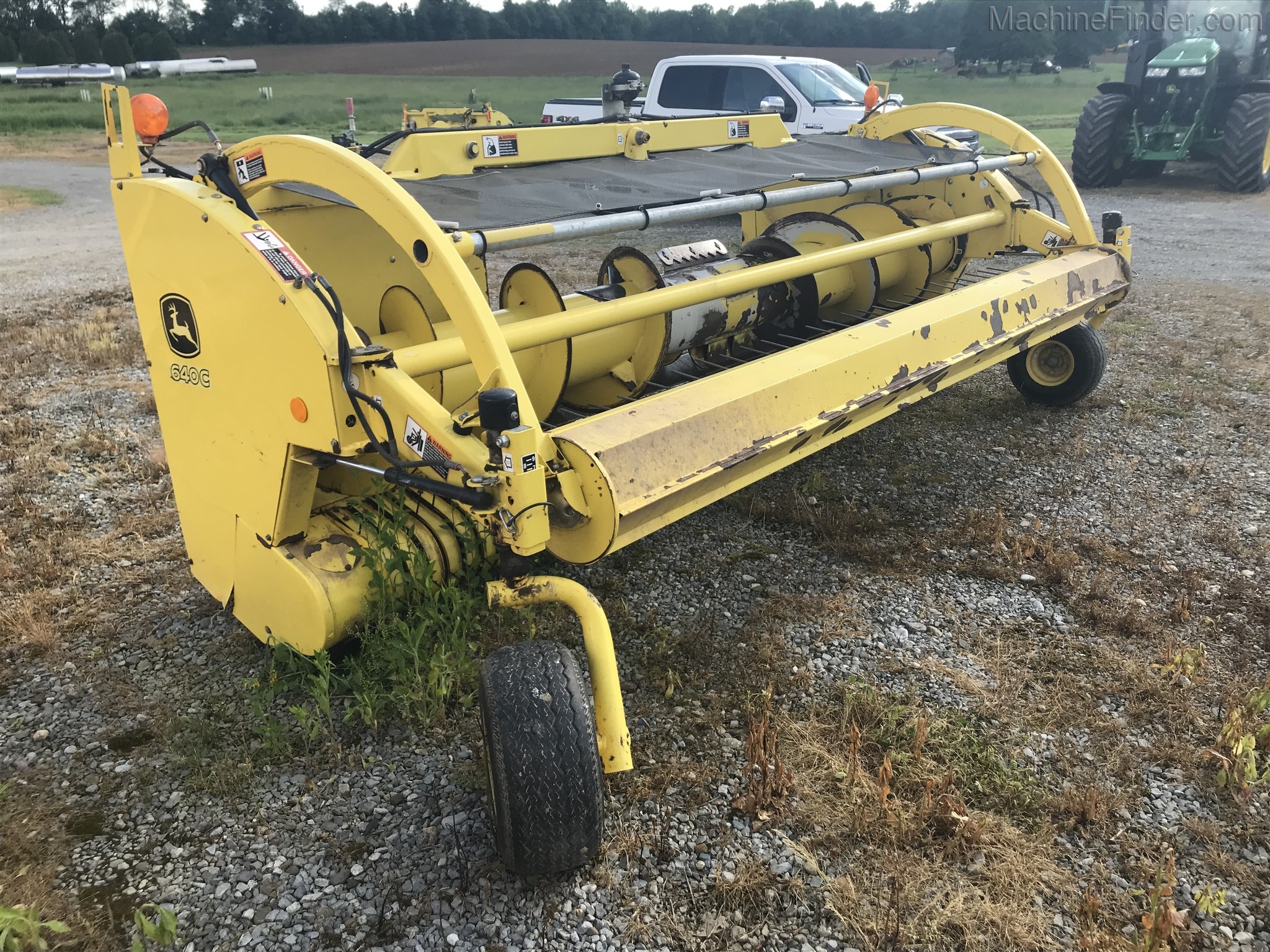 2011 John Deere 640C Image 5