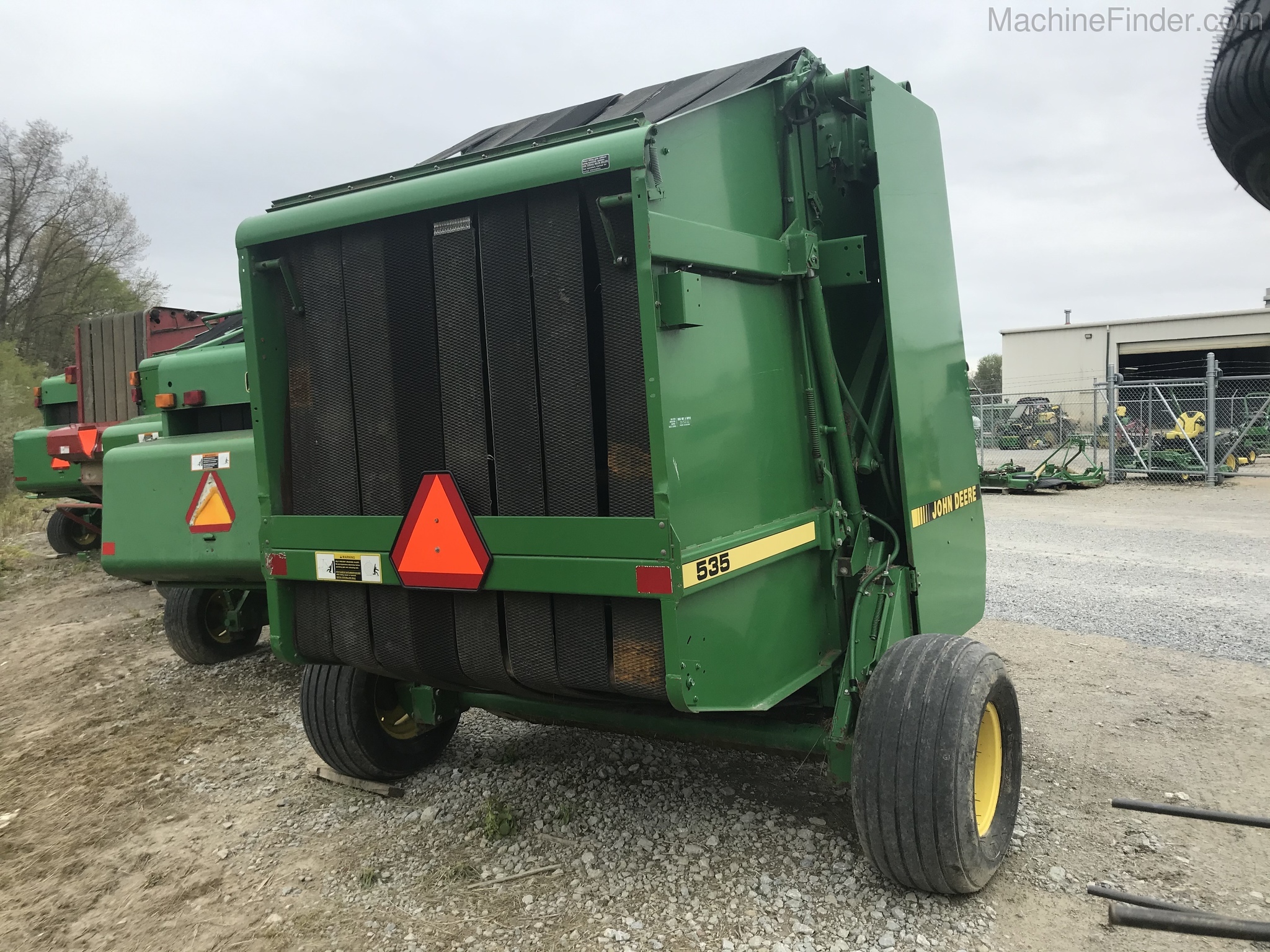 1990 John Deere 535 Image 5