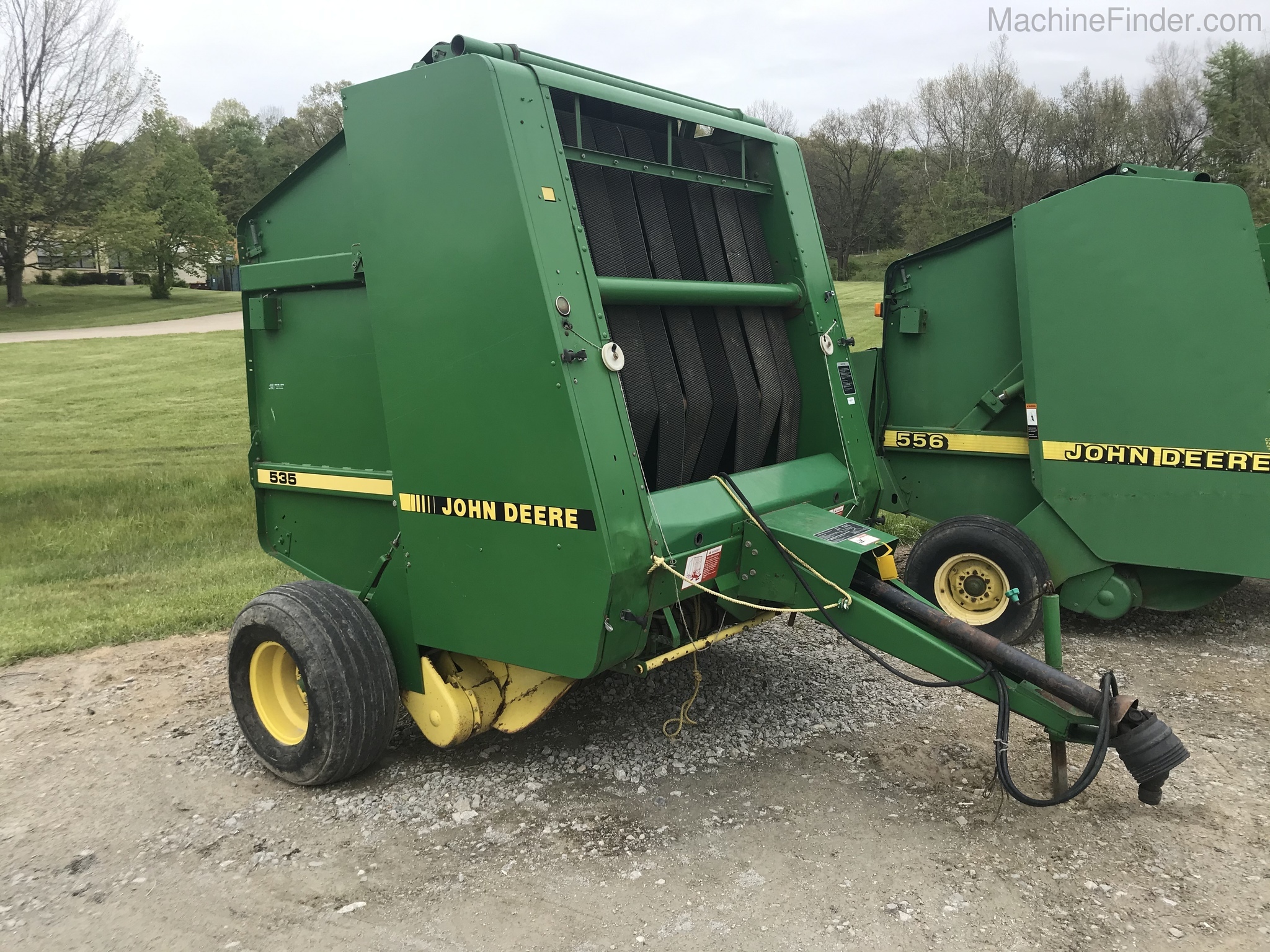 1990 John Deere 535 Image 2