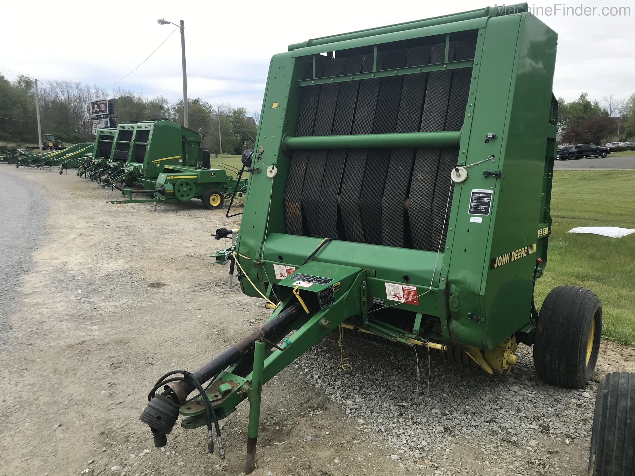 1990 John Deere 535 Image 1