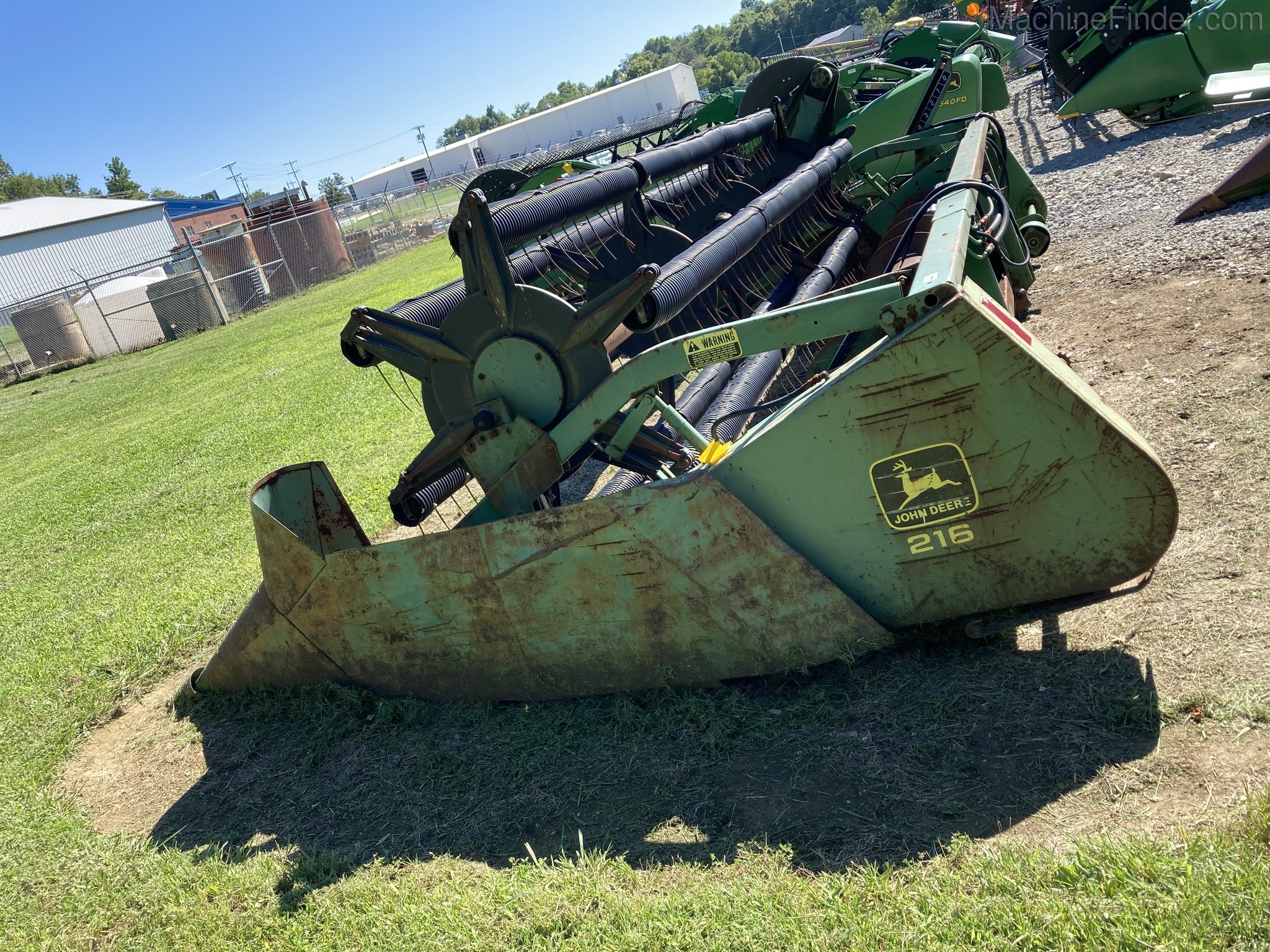 1992 John Deere 216 Image 1