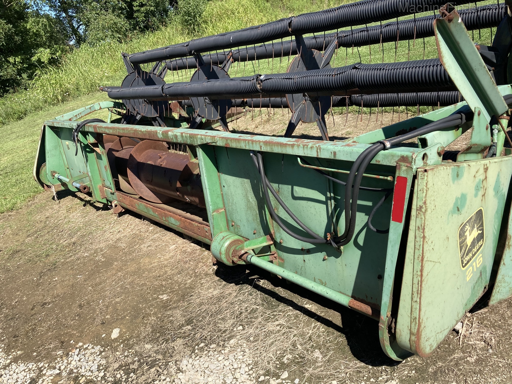 1992 John Deere 216 Image 6