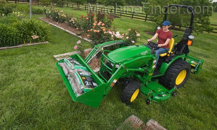 2020 John Deere 2025R Image 2