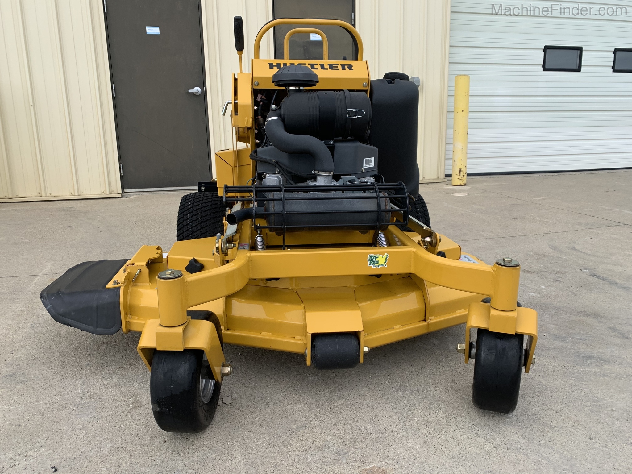 2016 Hustler SUPER S Image 10