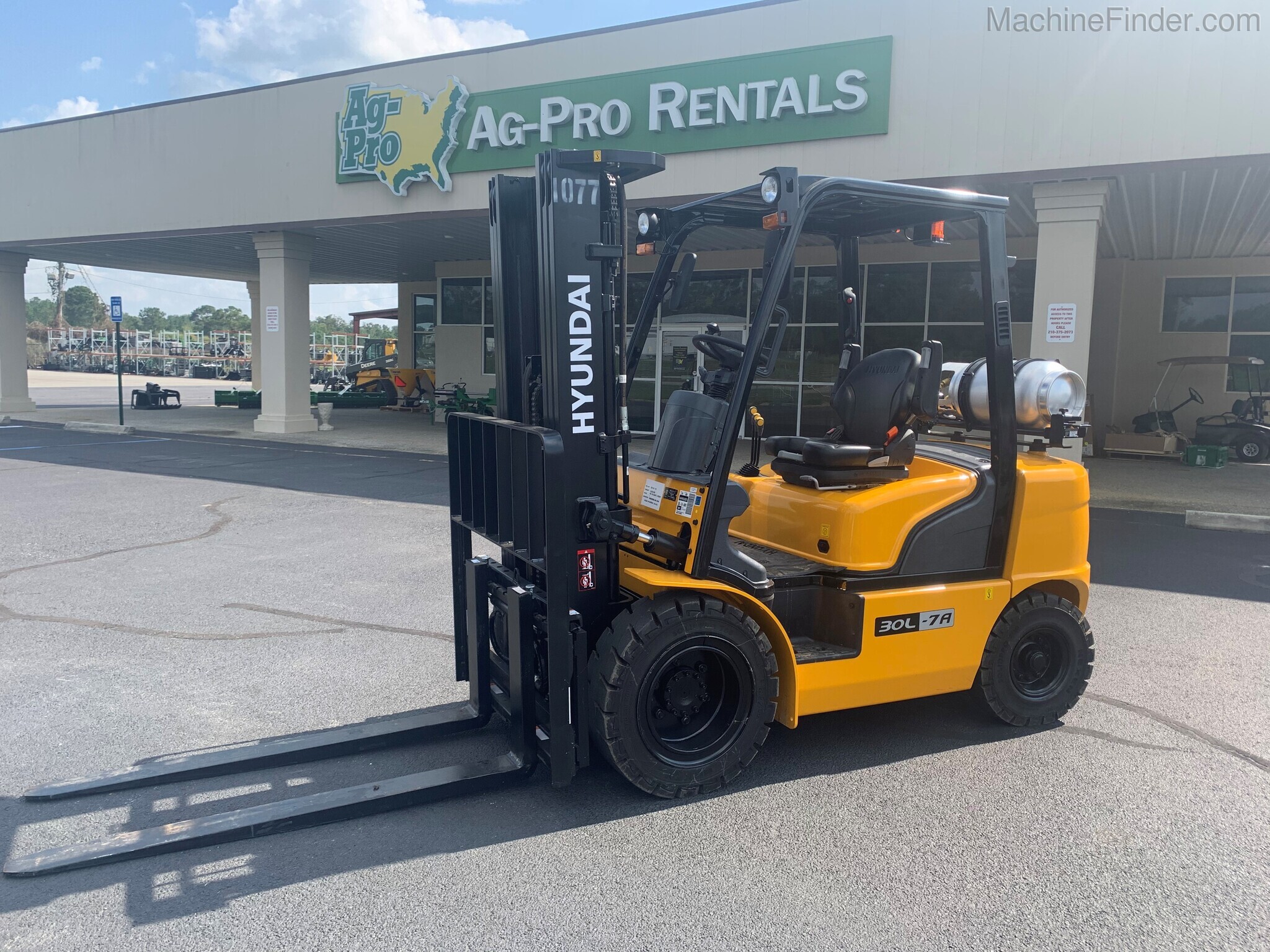 2020 Hyundai M30L-7A Image 1