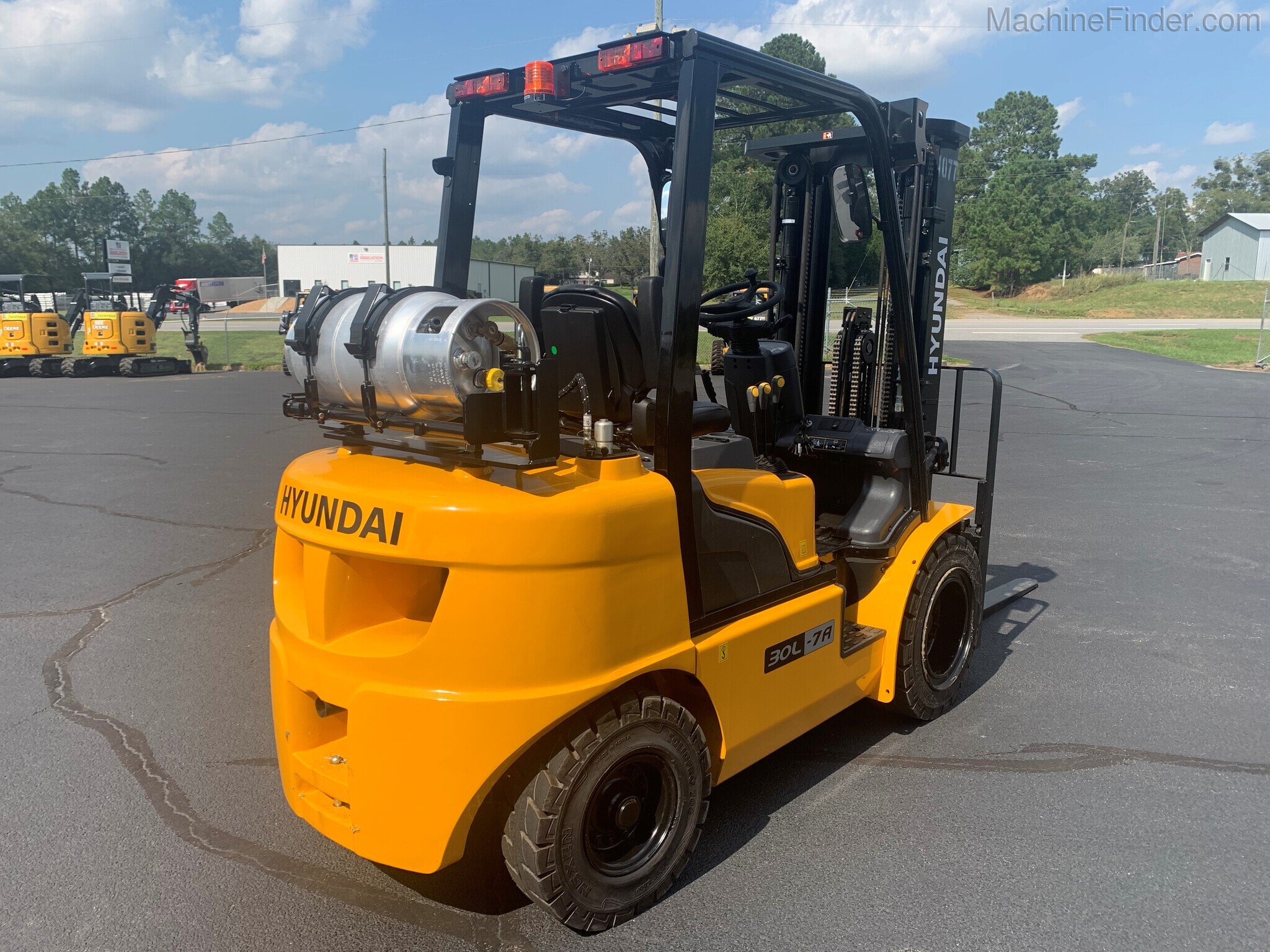 2020 Hyundai M30L-7A Image 5