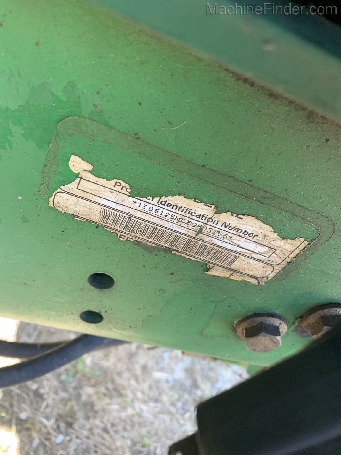 2014 John Deere 6125M Cab Image 2