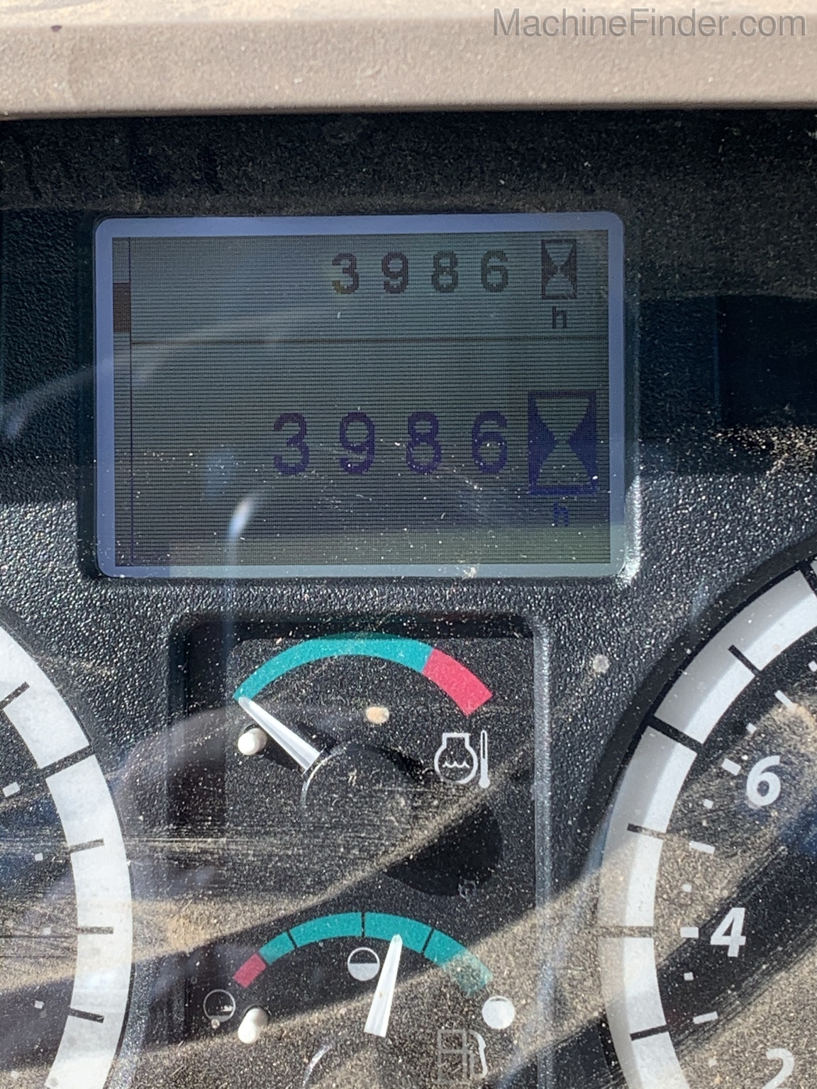 2014 John Deere 6125M Cab Image 7