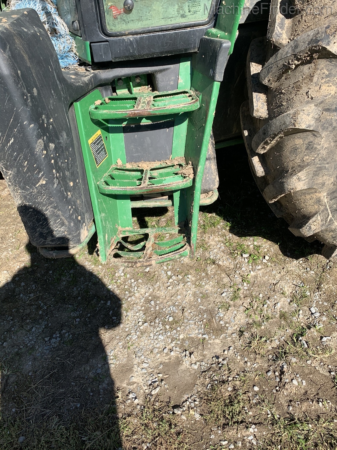 2014 John Deere 6125M Cab Image 8